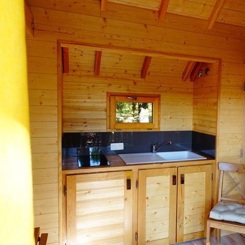 UNUSUAL ACCOMMODATION 4 people - Beaumont perched cabin sleeps 4