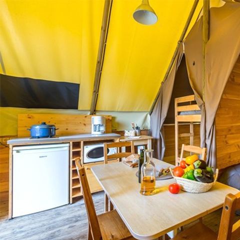 SAFARITENT 4 personen - Eco Lodge Tent | 2 Slaapkamers | 3/4 Pers. | Geen badkamer