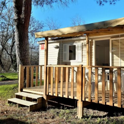 MOBILE HOME 4 people - Classic 2-bedroom mobile home sleeps 4, air conditioning