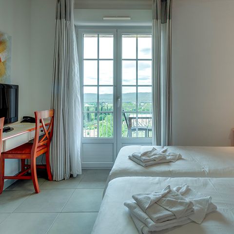 CHAMBRE 2 personnes - Double 2 personnes avec balcon