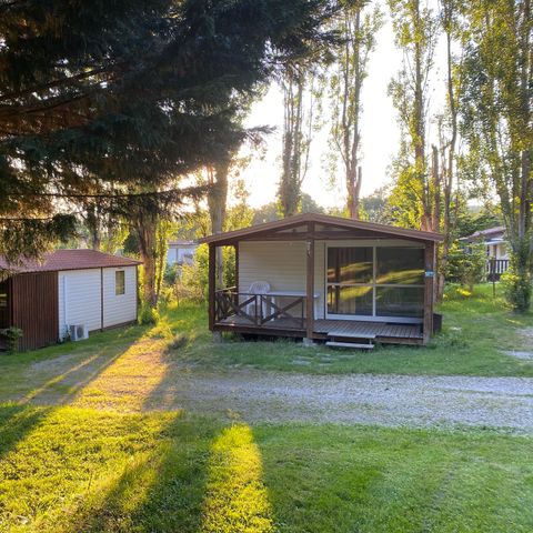 CHALET 4 personnes - Chalet Peuplier Standard 26m² - 2 chambres + Terrasse couverte 10m² + Clim + TV 4 pers.