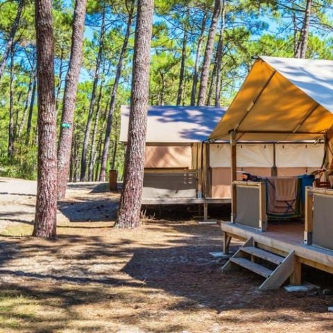 TIENDA DE LONA Y MADERA 6 personas - LODGE sin instalaciones sanitarias