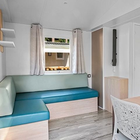 Stacaravan 6 personen - Comfort XL | 3 slaapkamers | 6 pers | Overdekt terras | Airconditioning