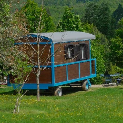 UNUSUAL ACCOMMODATION 4 people - HOTEL without kitchen