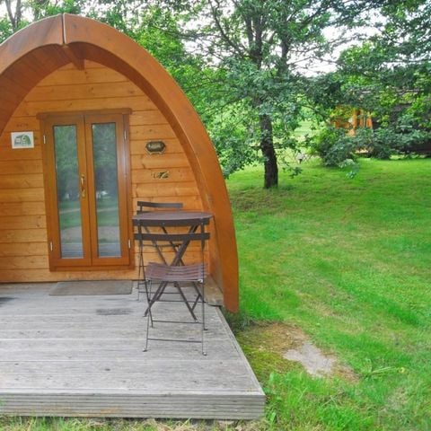 UNUSUAL ACCOMMODATION 4 people - FOREST CABIN without sanitary facilities