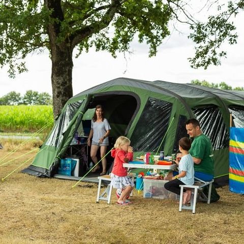 EMPLACEMENT - Forfait Emplacement (2 personnes + 1 véhicule inclus)