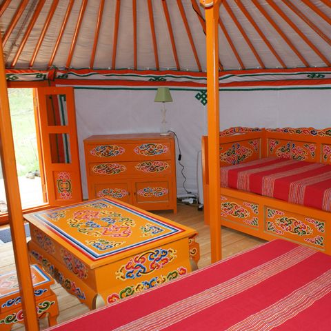 Tent 5 personen - Traditionele Mongoolse joert 27m² + terras 4/5 personen