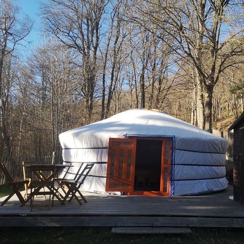 Tent 5 personen - Traditionele Mongoolse joert 27m² + terras 4/5 personen