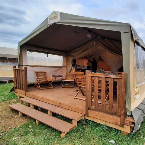 CANVAS AND WOOD TENT 4 people - SAFARI, without sanitary facilities