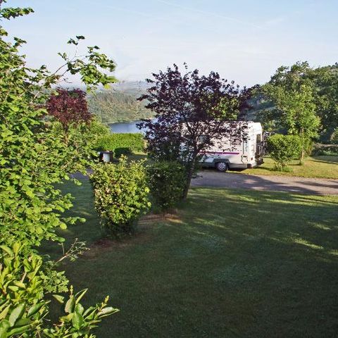 PIAZZOLA - Pacchetto natura (1 tenda, roulotte o camper / 1 auto)