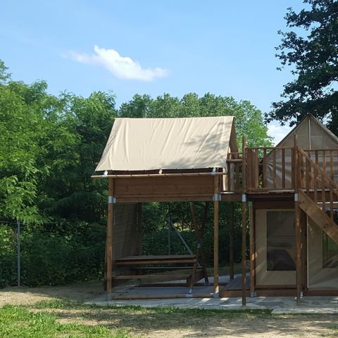 HÉBERGEMENT INSOLITE 6 personnes - Le Nid (sanitaires communs du camping)