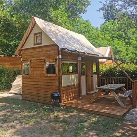 TENTE 4 personnes - Lodge (sanitaires communs du camping)