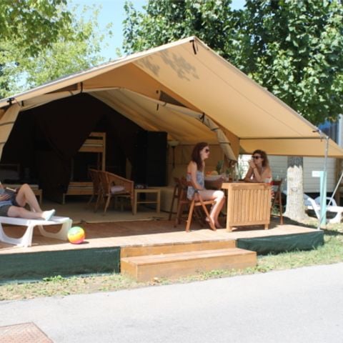 CANVAS AND WOOD TENT 5 people - Safaritent without sanitary facilities