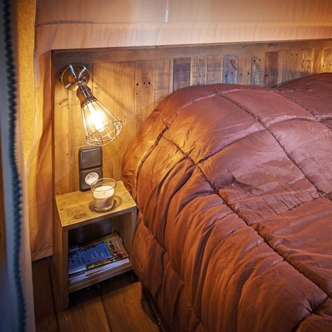 CANVAS AND WOOD TENT 5 people - Lodge Insolite Pinède 46m² - 2 bedrooms + Covered terrace + Plancha