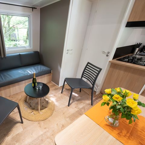 MOBILHEIM 4 Personen - Premium Trendy 28m² - 2 Schlafzimmer + überdachte Terrasse + Clim + TV