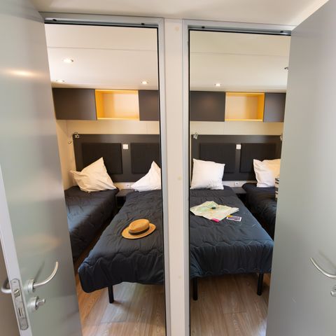 MOBILHEIM 6 Personen - Mobilheim Confort Relax 33m² - 3 Zimmer + Überdachte Terrasse