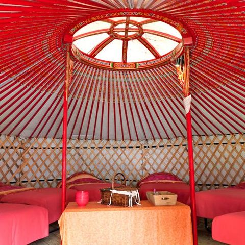 UNIEKE ACCOMMODATIE 4 personen - YURT ZONDER SANITAIRE VOORZIENINGEN