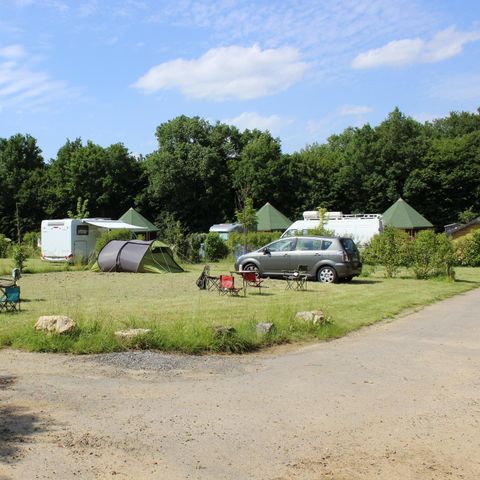 EMPLACEMENT - Emplacement + électricité 10A