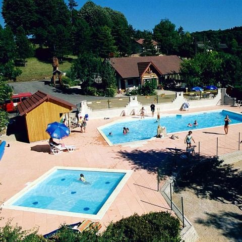 Camping Les Mérilles - Camping Giura - Image N°4