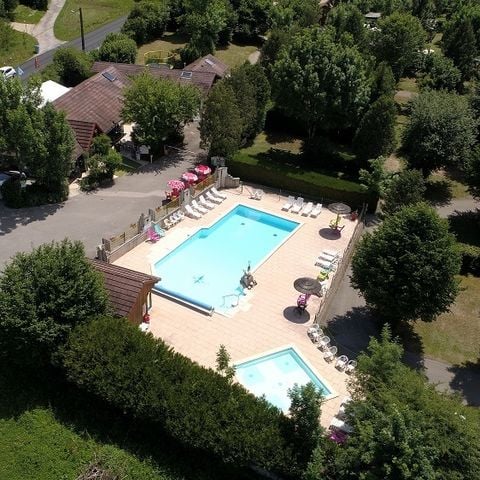 Camping Les Mérilles - Camping Giura - Image N°0