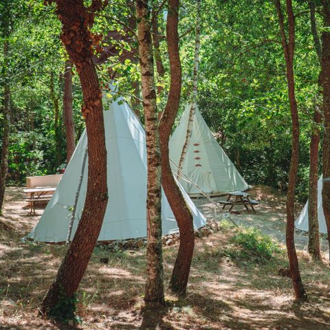 AUßERGEWÖHNLICHE UNTERKUNFT 4 Personen - Tipi 4/6 p ohne Sanitäranlagen