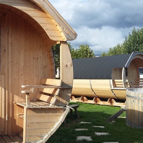 HÉBERGEMENT INSOLITE 2 personnes - Chambre Tonneau BARREL - 1 chambre (sans sanitaires)