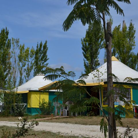 BUNGALOW DE LONA 5 personas - 25 m2 En kiwi sin instalaciones sanitarias