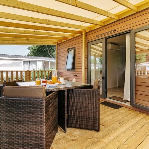 Stacaravan 6 personen - Stacaravan | Premium | 3 slaapkamers | 6 personen | Overdekt terras | Airconditioning | TV