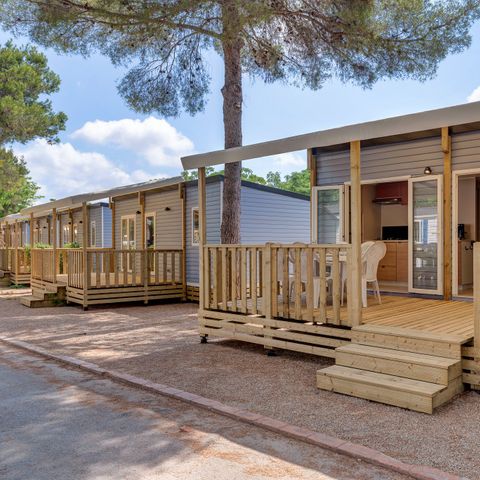 STACARAVAN 6 personen - Mobile-home | Comfort XL | 2 slaapkamers | 4/6 pers. | Verhoogd terras | Airconditioning