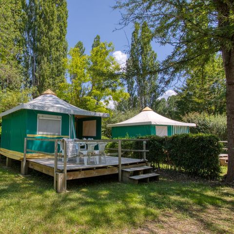 Bungalowtent 4 personen - BUREAU op terras zonder sanitair 16 m² (16 m²)