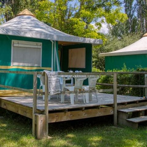 Bungalowtent 4 personen - BUREAU op terras zonder sanitair 16 m² (16 m²)