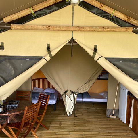 CANVAS AND WOOD TENT 4 people - 2-bedroom Jungle Lodge 34 m² covered terrace