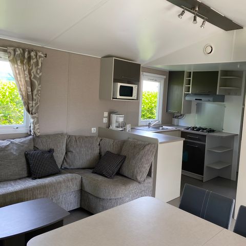 Mobilheim 6 Personen - Mobilheim Premium 40 m² (3 Schlafzimmer, 2 Bäder) mit überdachter Terrasse + TV