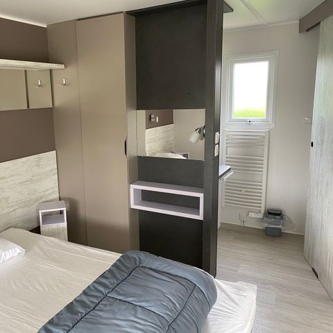 CASA MOBILE 4 persone - Mobilhome Premium 40 m² (2 camere, 2 bagni) con terrazza coperta + TV + LV