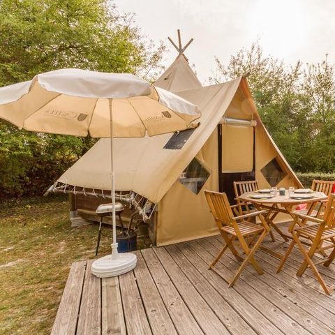 TENDA IN TELA E LEGNO 4 persone - TIPI Senza servizi igienici