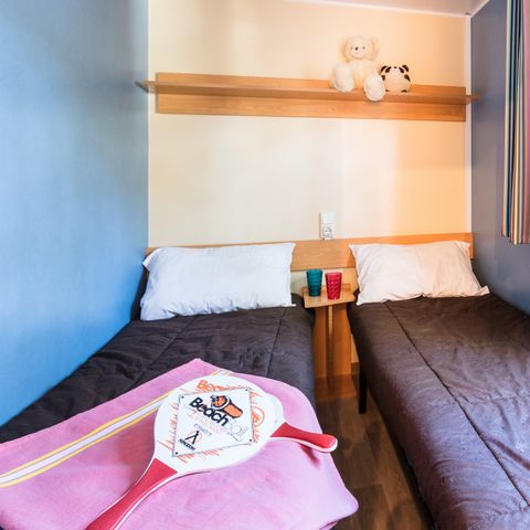 STACARAVAN 6 personen - Klassiek XL | 2 slaapkamers | 4/6 pers. | Verhoogd terras