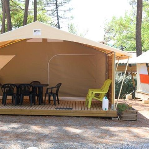 BUNGALOWTENT 6 personen - Canada 3 slaapkamers - geen badkamer