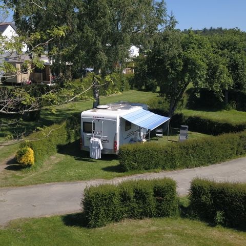 STAANPLAATS - Caravans/Vrachtwagens