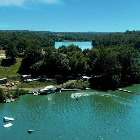 Flower Camping et Base de Loisirs de Rouffiac - Camping Dordogne