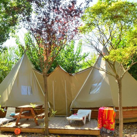 UNIEKE ACCOMMODATIE 6 personen - Dubbele Tipi (zonder sanitair)