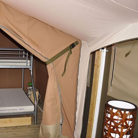 BUNGALOWTENT 5 personen - Freeflower Comfort zonder sanitair 40m².