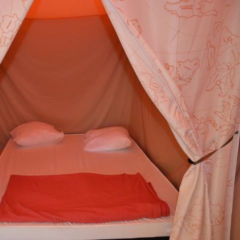 CANVAS AND WOOD TENT 6 people - Lodge Canada Confort 35m² without sanitary facilities