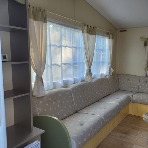 MOBILE HOME 4 people - Comfort Superior 4p (32m²) with covered terrace, 2 bedrooms, air-conditioned