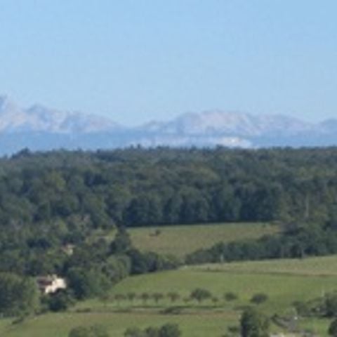 EMPLACEMENT - Forfait Emplacement Nature sans électricité (pour tente, caravane et camping-car).