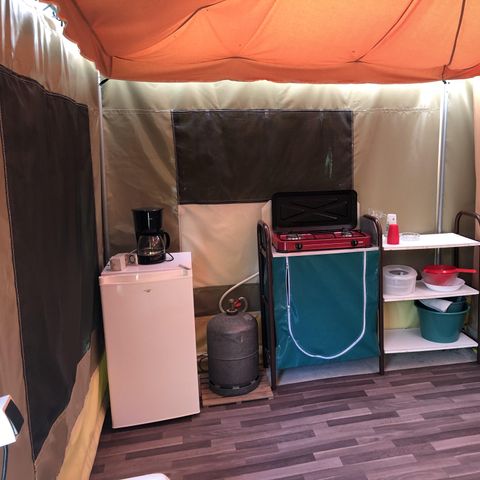 TENT 4 personen - GEREEDSCHAP zonder sanitair