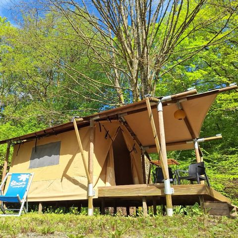 SafariZelt 2 Personen - Woodlodge Nature - 2 Einzelbetten oder 1 Doppelbett - Blick auf den Teich