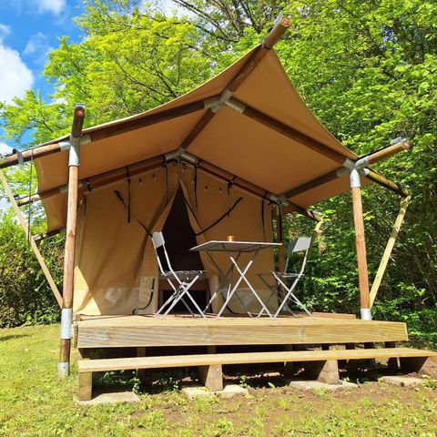 SafariZelt 2 Personen - Woodlodge Nature - 2 Einzelbetten oder 1 Doppelbett - Blick auf den Teich