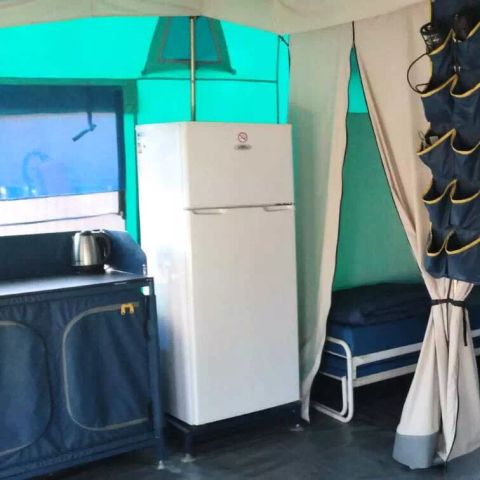 TENT 5 people - Navajo Tent 4 Rooms 6 People (4 adults + 2 children) Without sanitary facilities