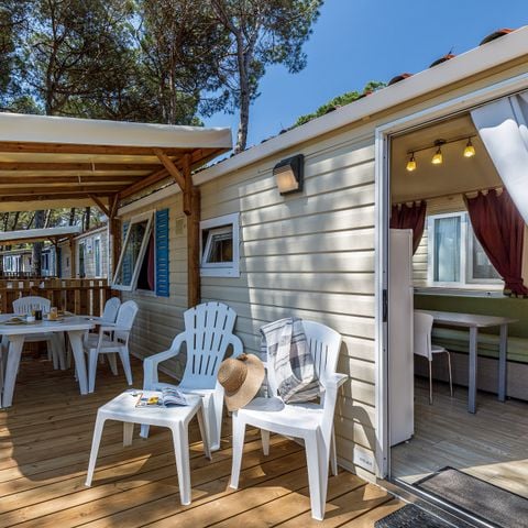 Stacaravan 6 personen - Mobile-home | Comfort | 2 Slaapkamers | 4/6 Pers. | Verhoogd terras | Airconditioning.