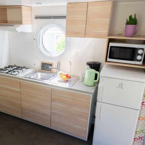 MOBILHOME 4 personnes - Loggia Confort 24 m² 2 chambres + terrasse couverte + TV